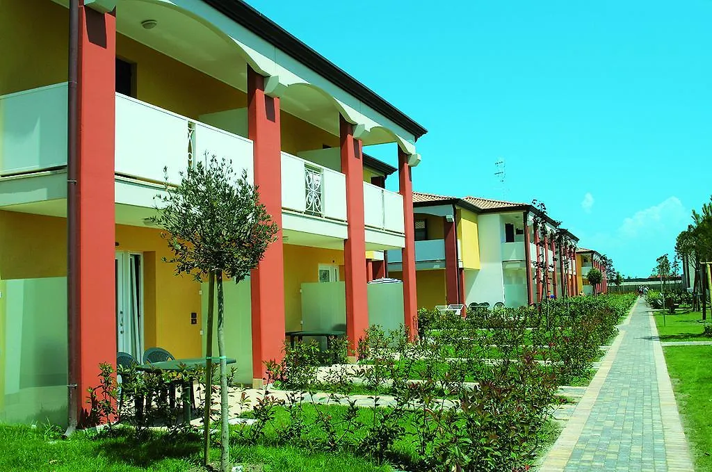 Villaggio Ai Pini Duna Verde Aparthotel