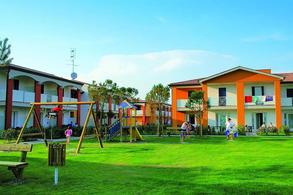 Villaggio Ai Pini Duna Verde Aparthotel