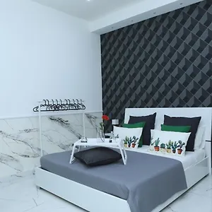 Santi House Apartmán Katánie